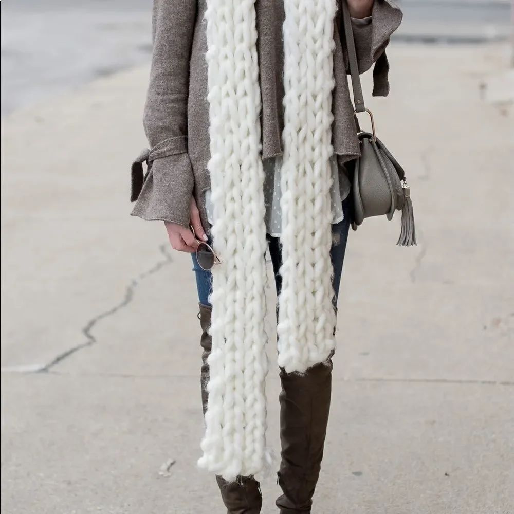 ✨ ZARA TIE SLEEVES SWEATER✨ - Picture 6 of 9